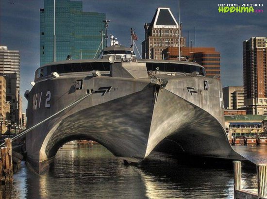 Классный военный катамарн